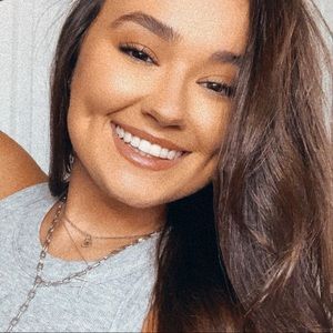 💫🖤 Welcome to Mekennah’s Mess of a Closet!